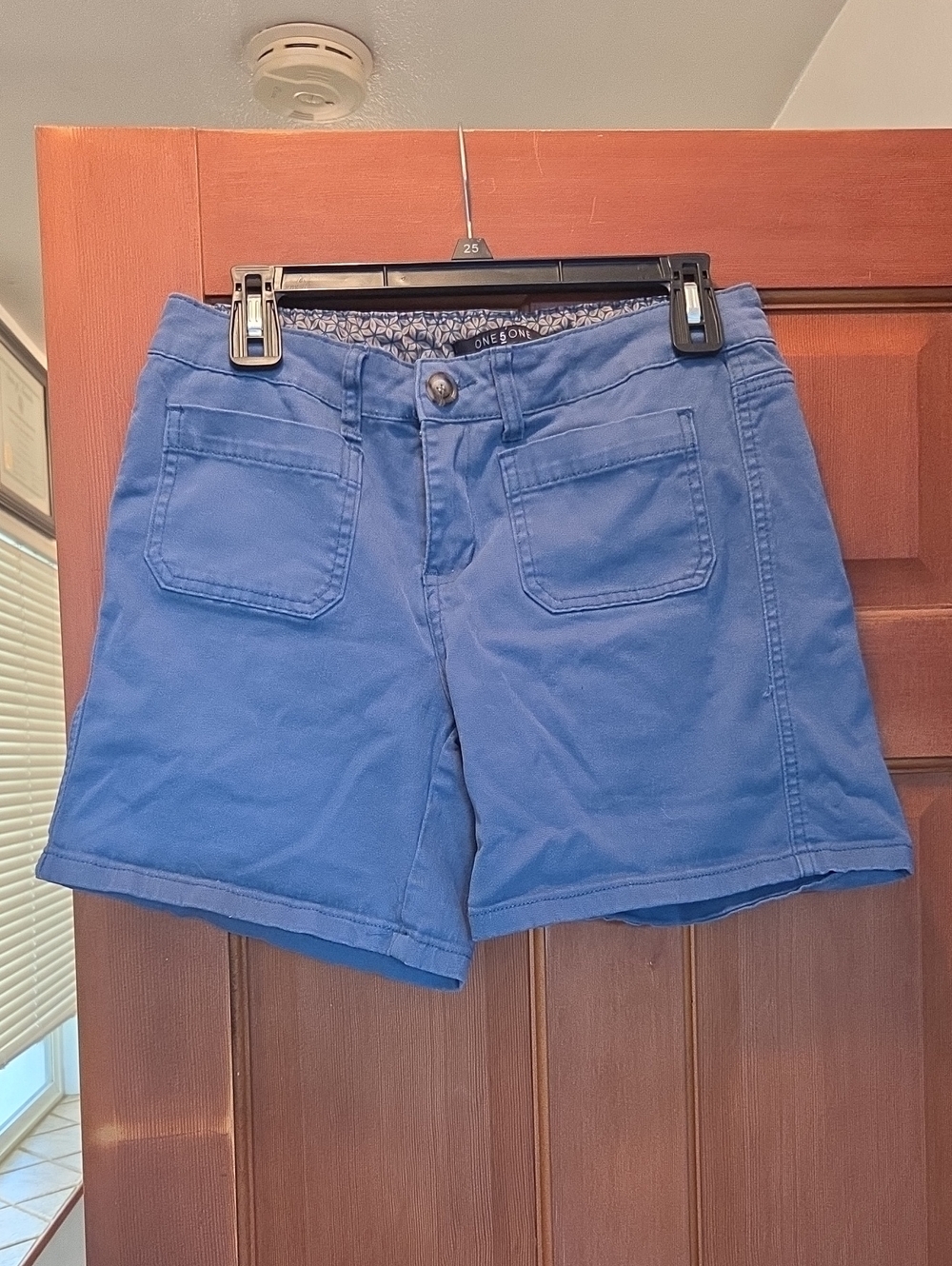 One 5 One Cute Strecht Mid Length Summer Shorts With Pockets